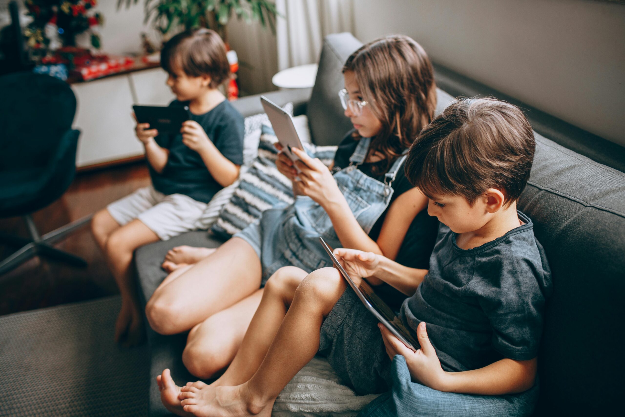 How to Be a Conscious Parent in the Digital Gaming Generation